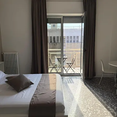 Orchidea - Center ゲストハウス 3*